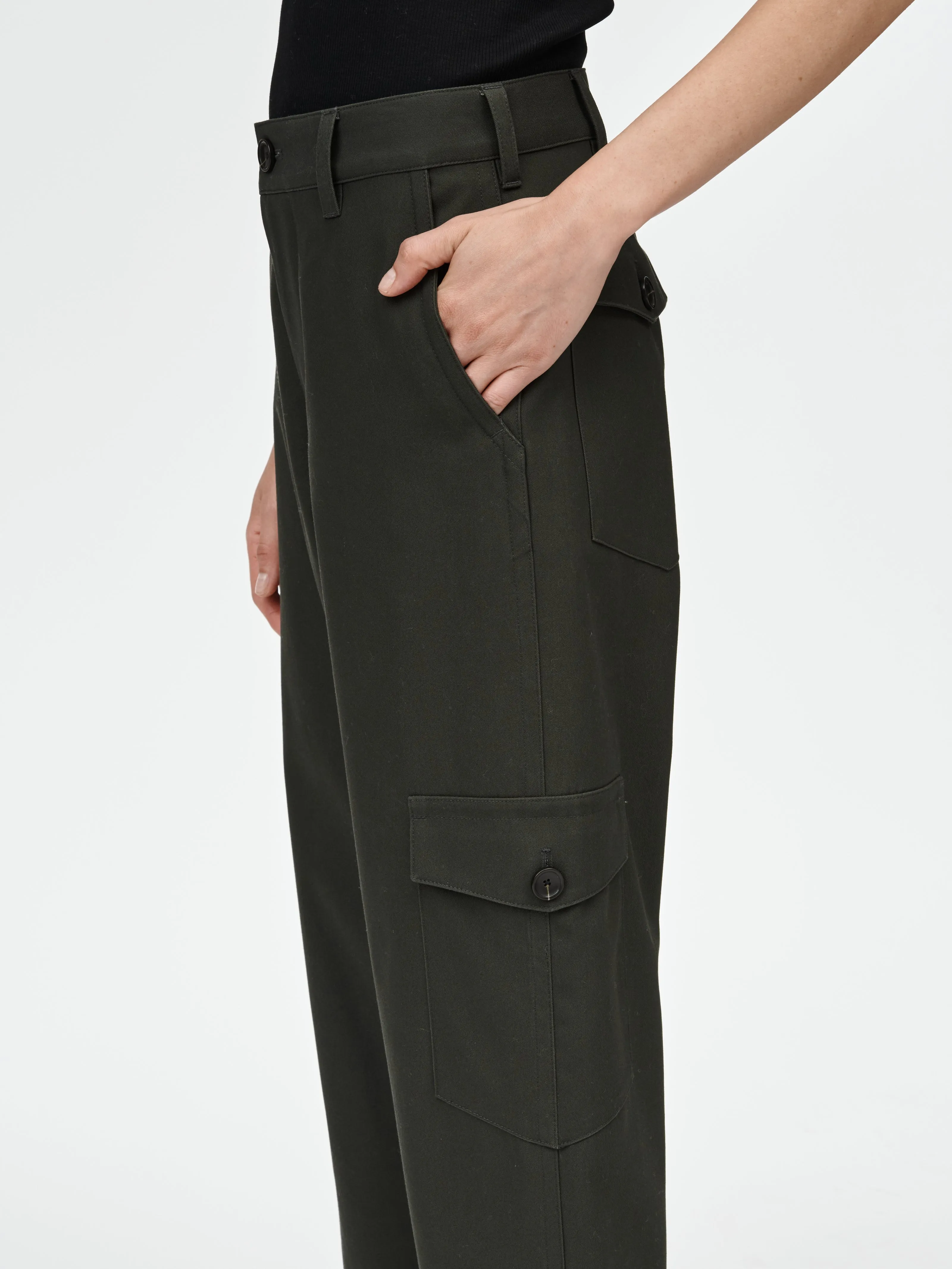 Cropped Cargo Pant in Seaweed