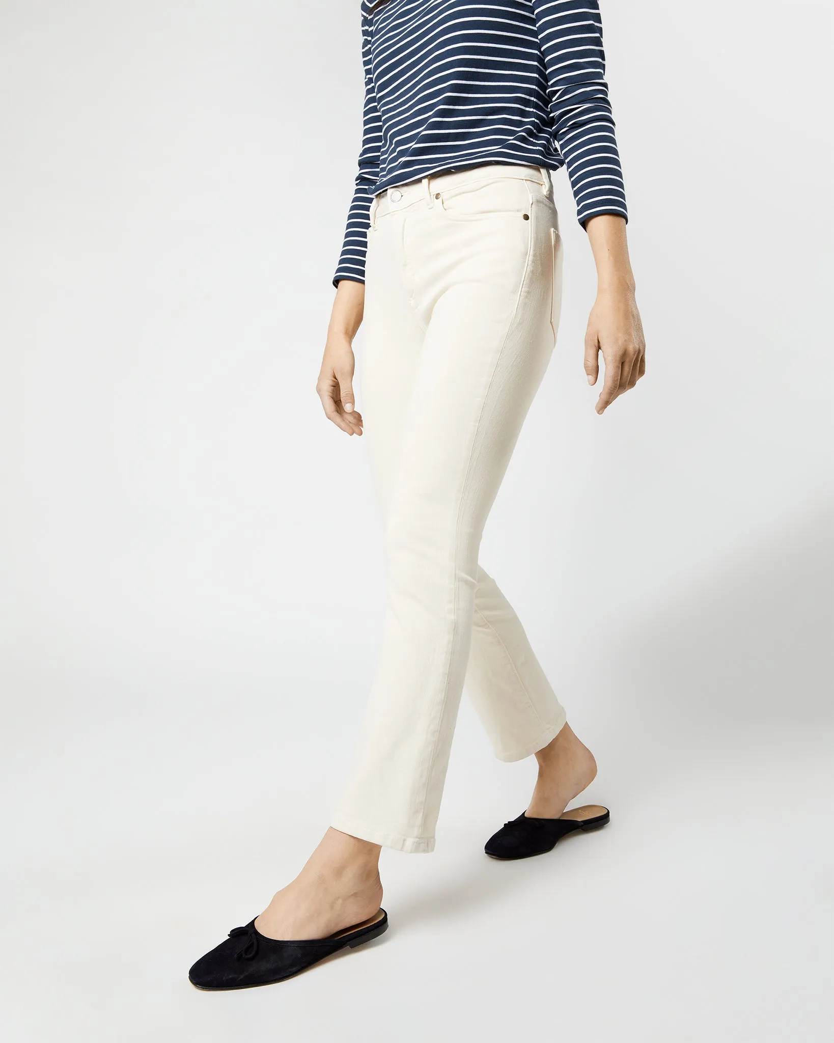 Flare Cropped 5-Pocket Jean in Natural Stretch Denim