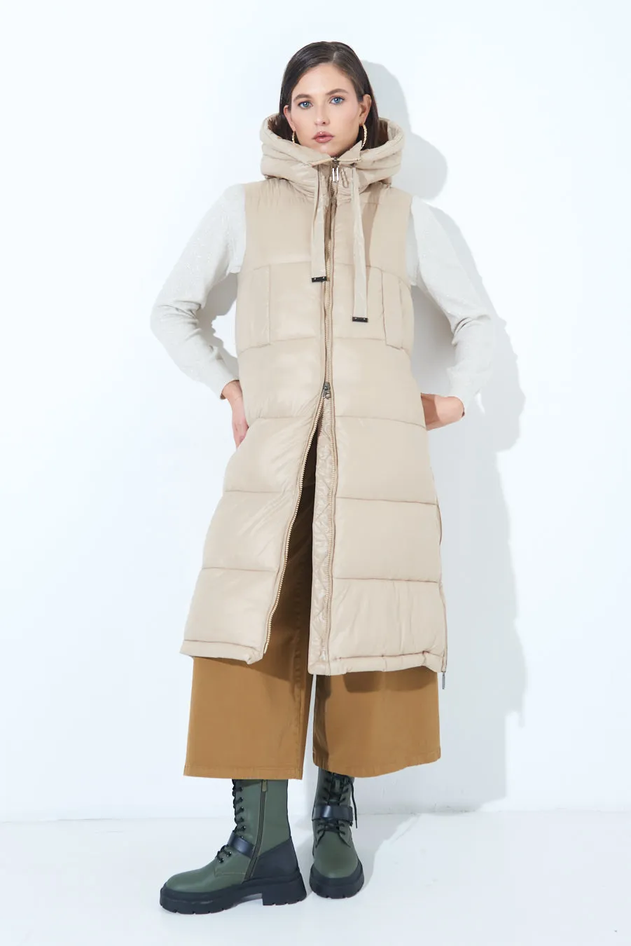 Long sleeveless down jacket with hood wholesale