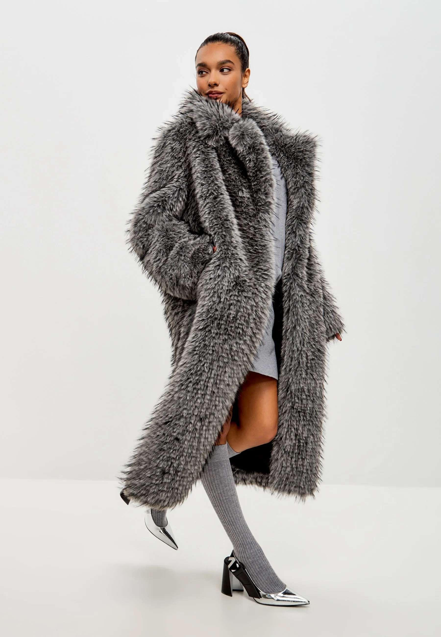 Luxurious Faux Fur Coat Natalie  - Grey