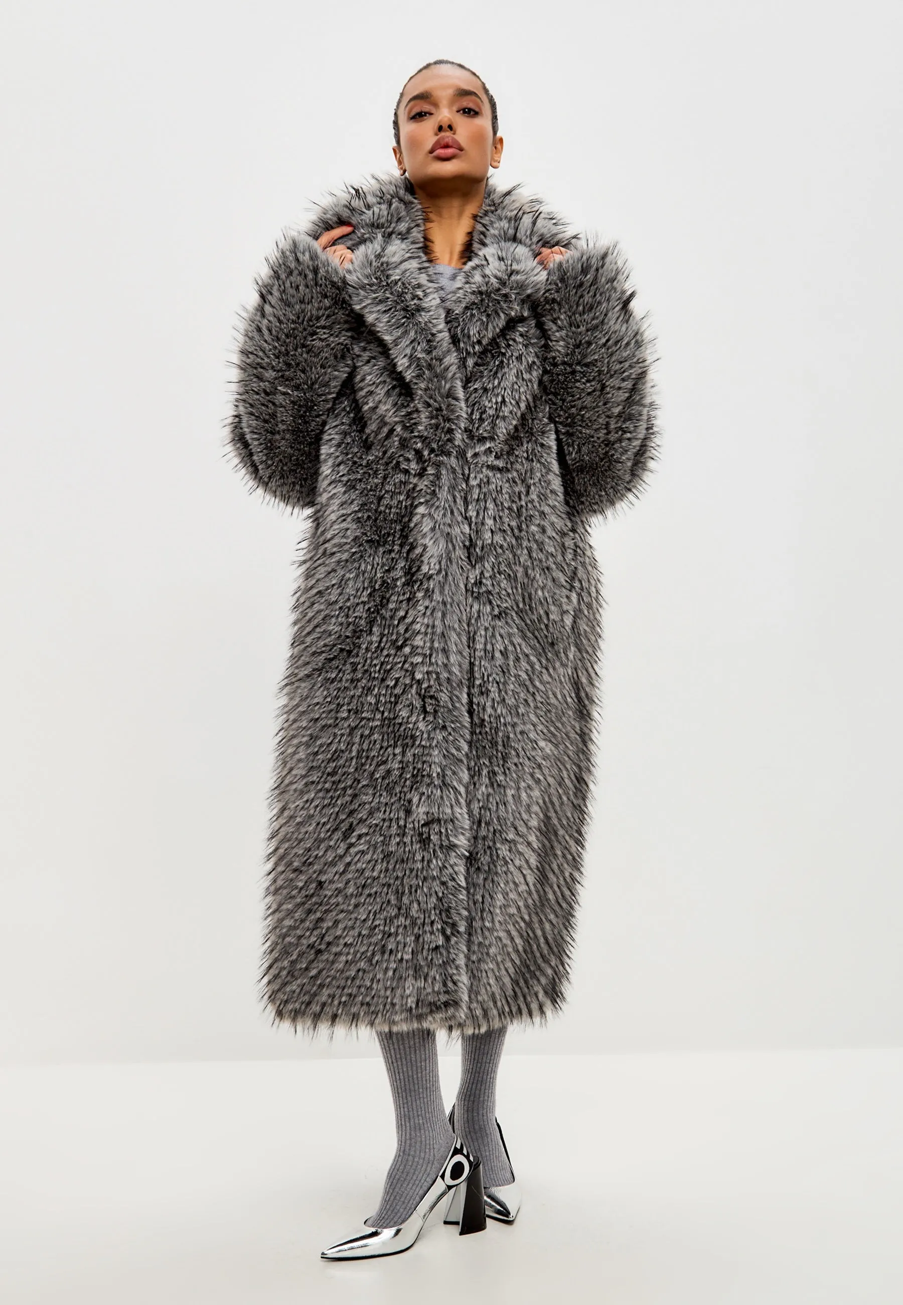 Luxurious Faux Fur Coat Natalie  - Grey