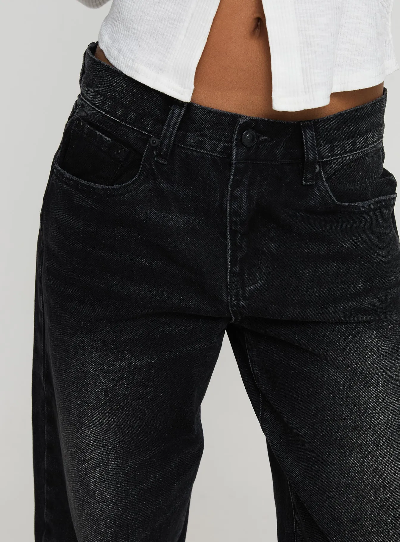 Mezze Straight Leg Jeans Washed Black